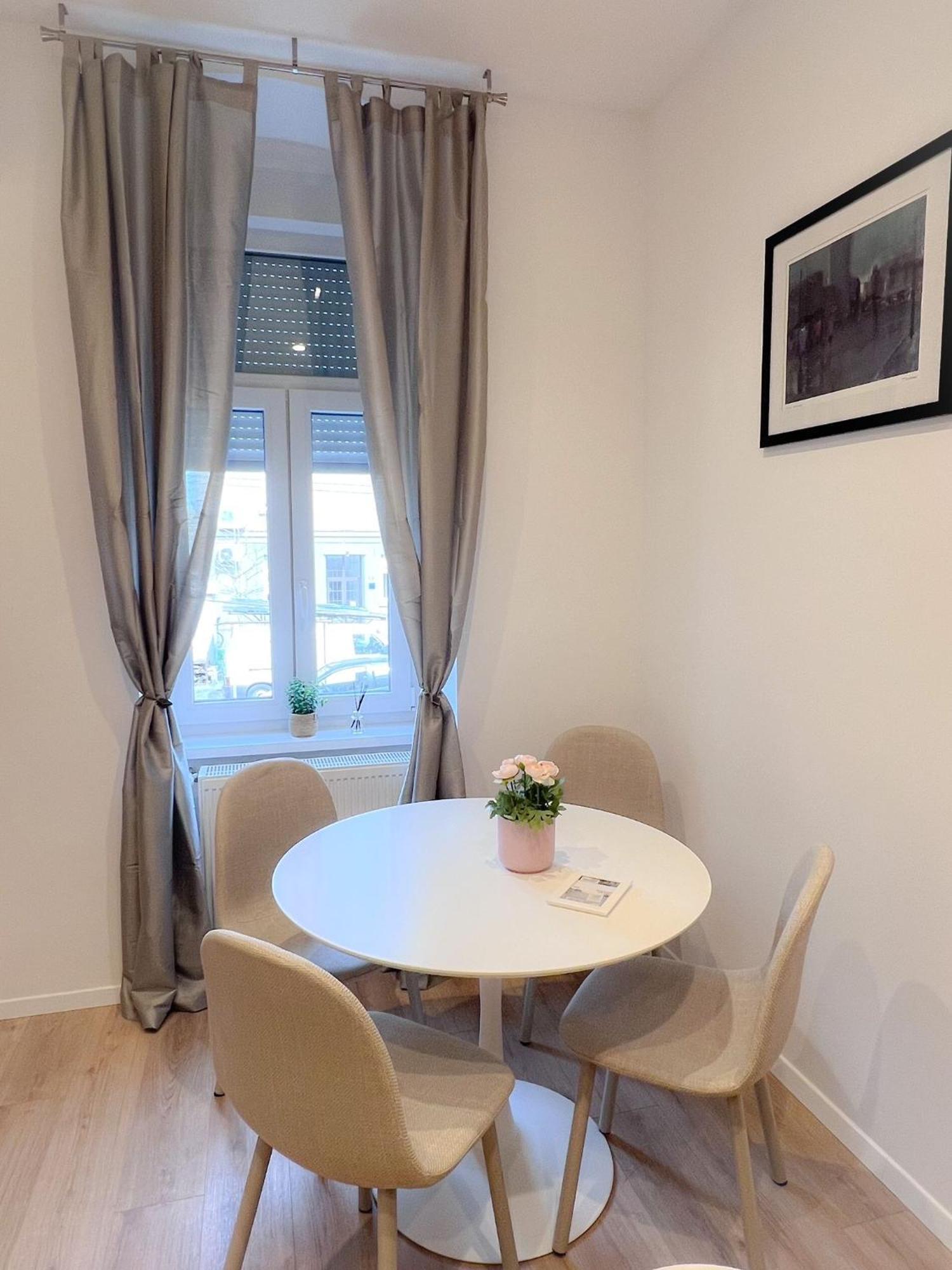 Apartman No. 3 Zagreb Buitenkant foto