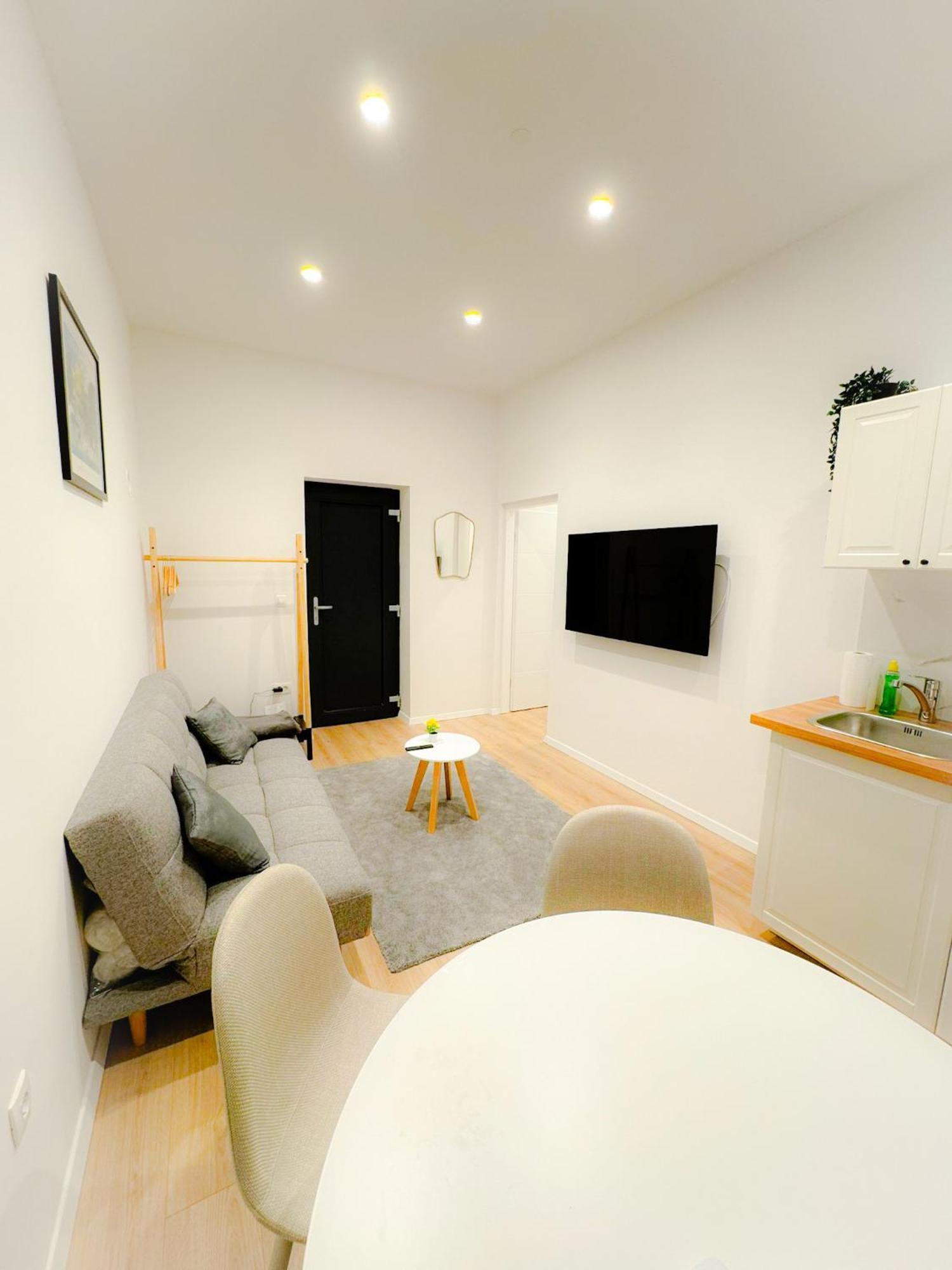 Apartman No. 3 Zagreb Buitenkant foto